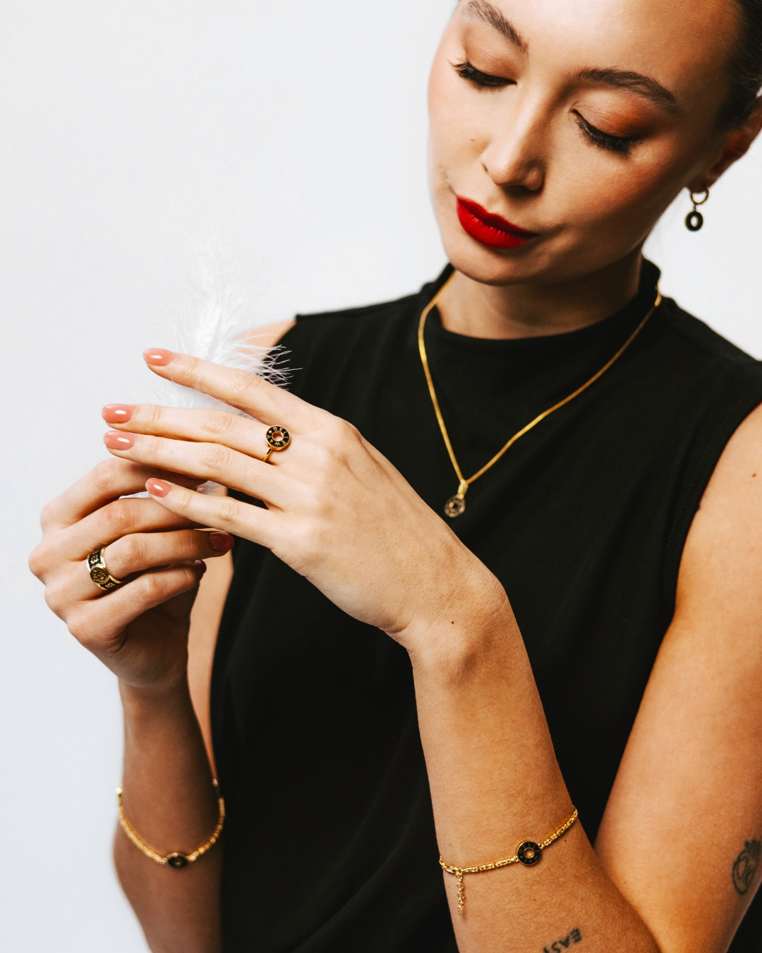 Jak znaleźć stronę z biżuterią, która spełni Twoje oczekiwania? Praktyczne wskazówki przed zakupem