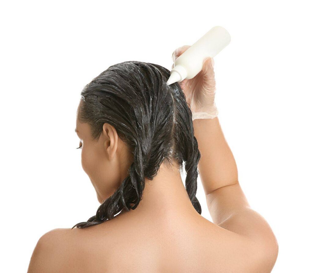 Naturalne farby do włosów bez chemii. Świadoma koloryzacja na co dzień